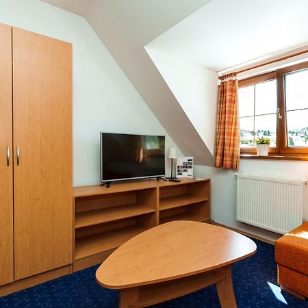 Apartmány Engadin Bozi Dar Exterior foto