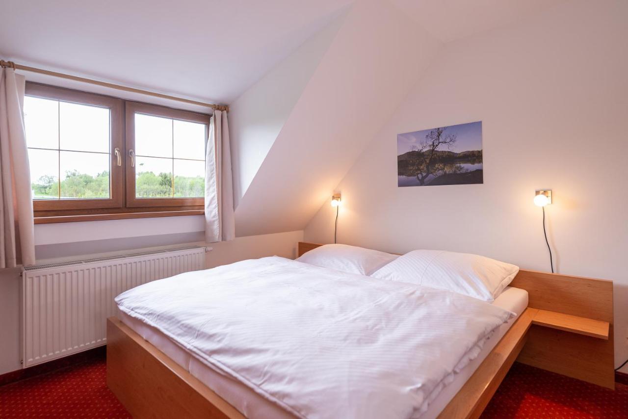 Apartmány Engadin Bozi Dar Exterior foto