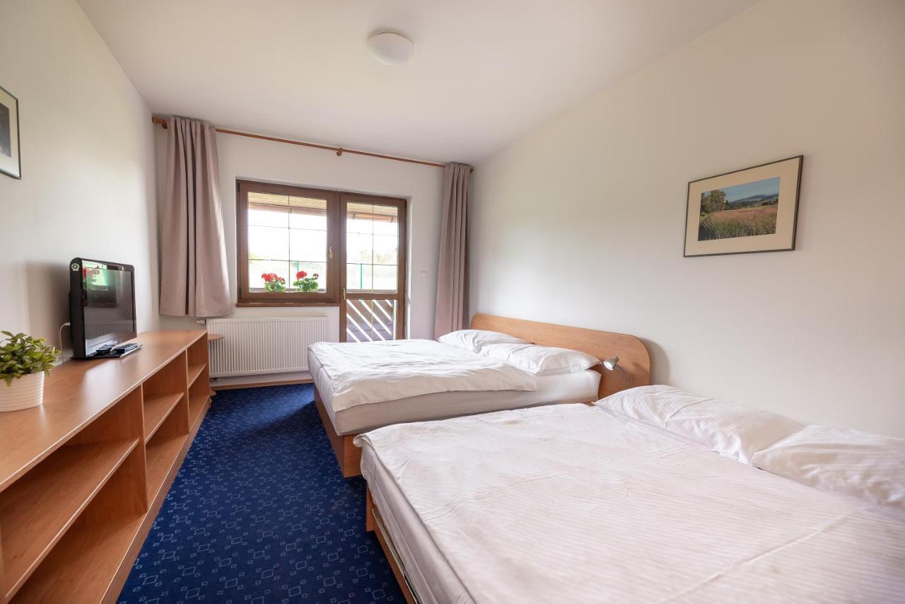 Apartmány Engadin Bozi Dar Exterior foto