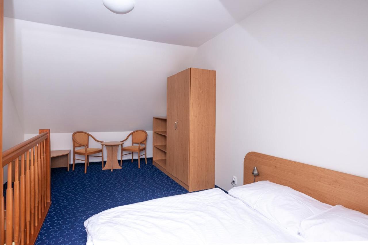 Apartmány Engadin Bozi Dar Exterior foto