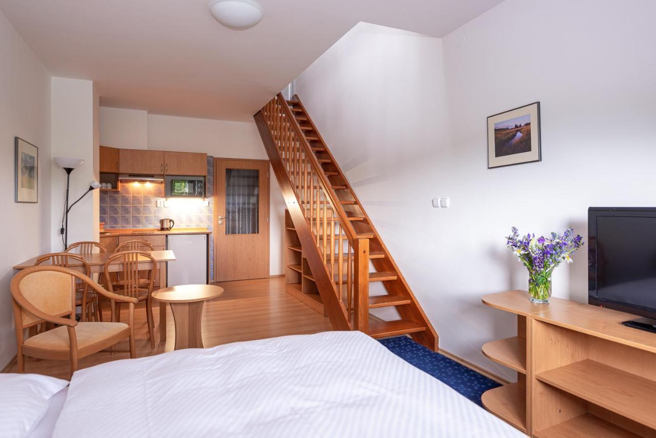 Apartmány Engadin Bozi Dar Exterior foto