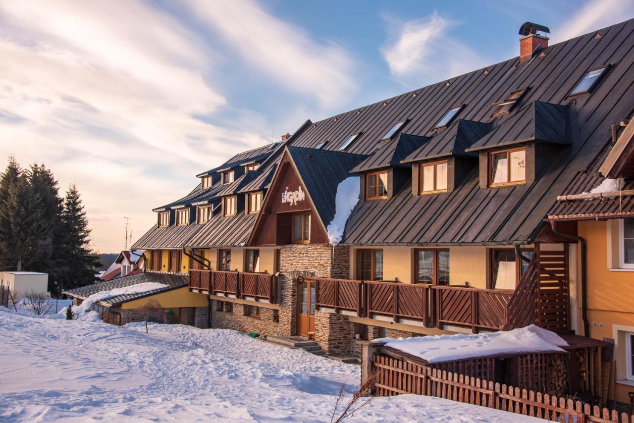 Apartmány Engadin Bozi Dar Exterior foto